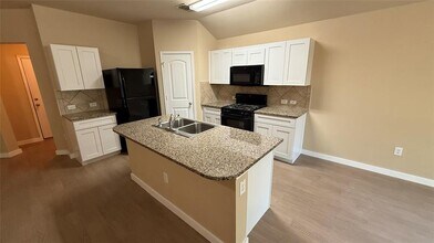 804 Red Tails Dr in Austin, TX - Building Photo - Building Photo