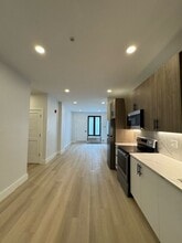 316 Forrest St in Jersey City, NJ - Foto de edificio - Building Photo