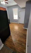 8134 S Muskegon Ave in Chicago, IL - Building Photo - Building Photo