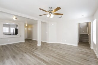 3201 Cheltenham St in Las Vegas, NV - Building Photo - Building Photo