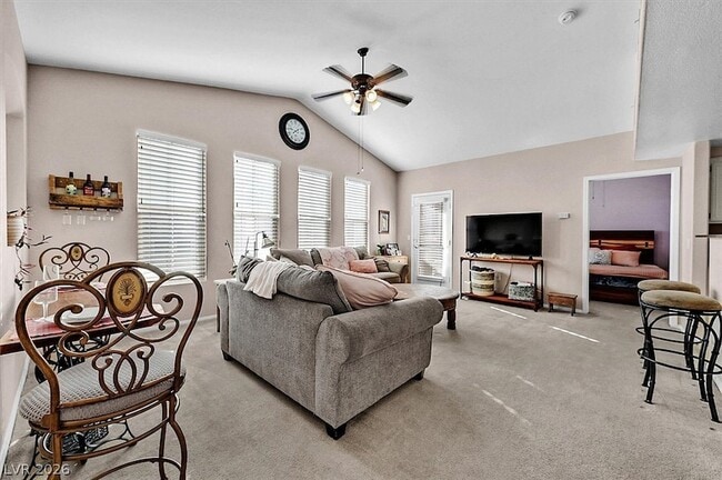 10550 W Alexander Rd, Unit 2065 in Las Vegas, NV - Foto de edificio - Building Photo