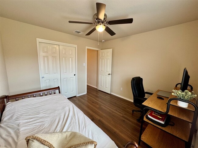 property at 371 Nottingham Loop