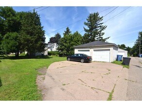 711 University Ave SE in Minneapolis, MN - Building Photo - Building Photo
