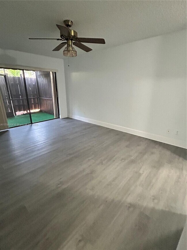 1220 NW 122nd Ter in Pembroke Pines, FL - Building Photo - Building Photo
