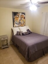 1735 King Dr, Unit Apartment in New Orleans, LA - Foto de edificio - Building Photo