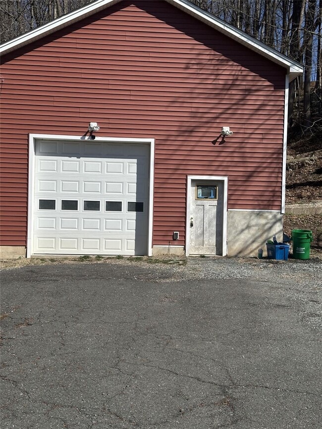 193 W Main St in Stony Point, NY - Building Photo - Building Photo