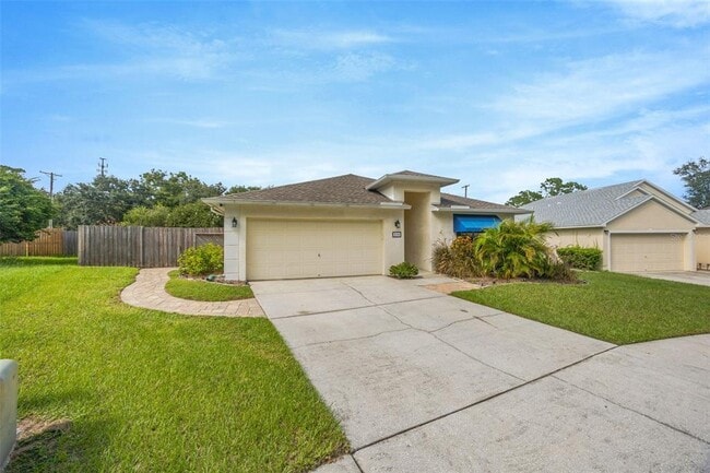 416 Henderson Ave in Seffner, FL - Building Photo - Building Photo