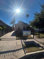 532 W 55th St in Los Angeles, CA - Building Photo