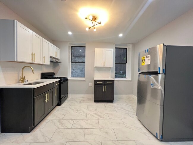 7 Bergen Ave, Unit 36