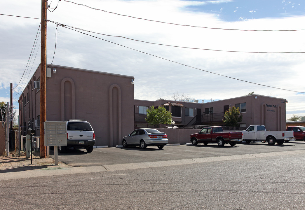 Winstel Park Apartments in Tucson, AZ - Building Photo