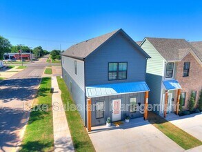 600 W 2nd St in Edmond, OK - Building Photo - Building Photo