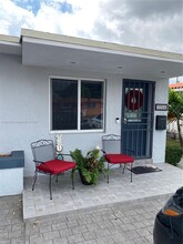 3344 SW 24th St in Miami, FL - Building Photo - Building Photo