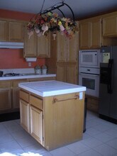 9941 Cambria Cir in Moreno Valley, CA - Building Photo - Building Photo