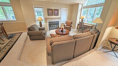 6 Mugho Ln in Sunriver, OR - Building Photo - Building Photo