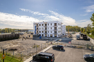 3040 De La Comtesse Rue in Laval, QC - Building Photo - Building Photo