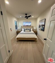 1534 Mariposa Ave in Los Angeles, CA - Foto de edificio - Building Photo