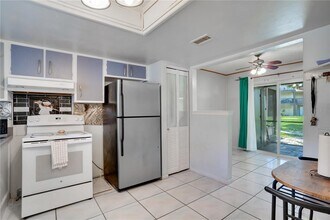 6338 Newtown Cir in Tampa, FL - Building Photo - Building Photo