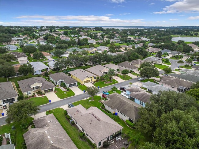 4985 Rainbow Trout Rd in Tavares, FL - Building Photo - Building Photo