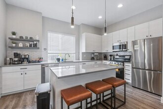 6029 Benton St in Arvada, CO - Foto de edificio - Building Photo