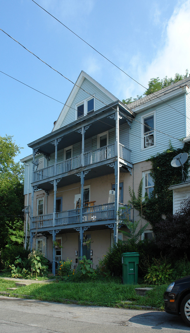 92 Broad St in Catskill, NY - Foto de edificio - Building Photo