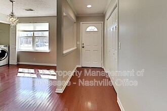 2120 Lebanon Pike in Nashville, TN - Building Photo - Building Photo