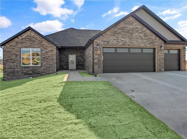 property at 4843 Farmhouse St