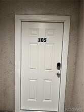 10702 E Exposition Ave in Aurora, CO - Foto de edificio - Building Photo