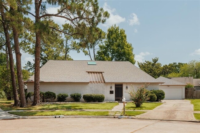 1407 Lakecliff Dr in Houston, TX - Building Photo - Building Photo