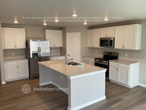 22017 E 39th Pl in Aurora, CO - Building Photo - Building Photo