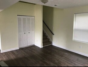 1757 Prairie Cir in Lexington, KY - Building Photo - Building Photo