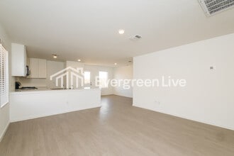 12524 Huntington Rdg Wy in Oklahoma City, OK - Building Photo - Building Photo