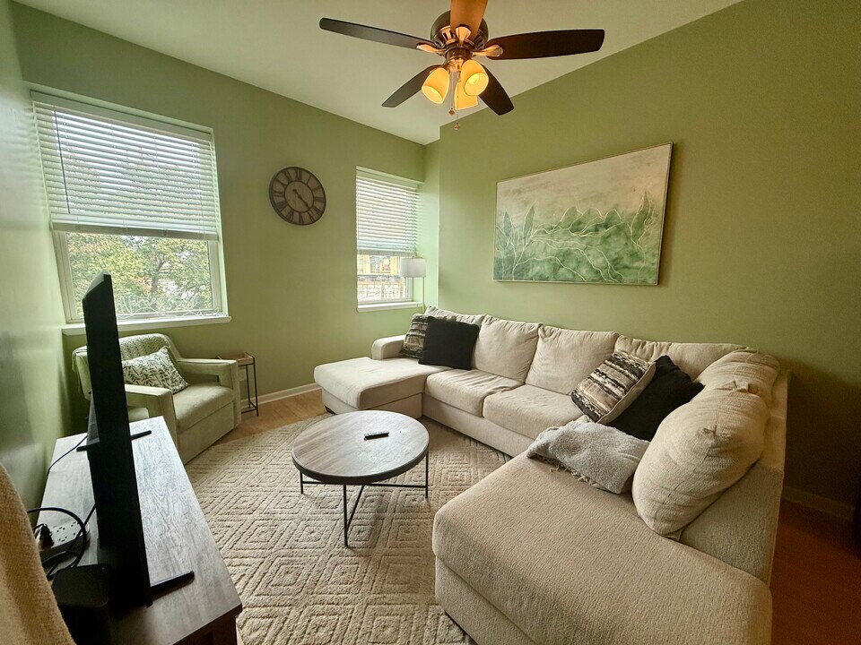 54 W Cherry St, Unit 310 in Rahway, NJ - Building Photo