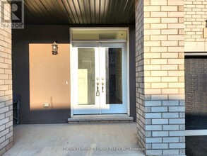 38 Renfrew Trl in Welland, ON - Building Photo - Building Photo