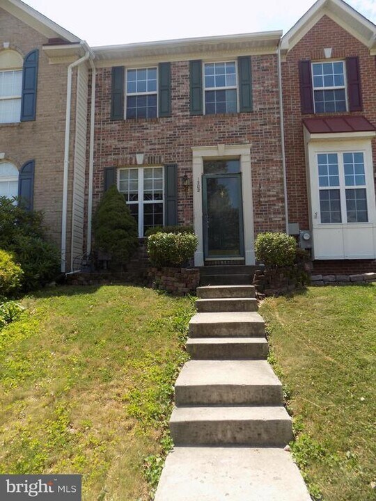 1302 Roman Ridge Way in Bel Air, MD - Building Photo