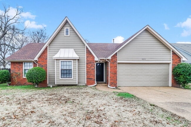6610 Shaker Ln
