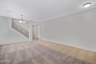 1696 S Falcon Dr in Gilbert, AZ - Building Photo - Building Photo