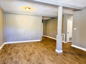 400 Pfeil St in Schertz, TX - Foto de edificio - Building Photo