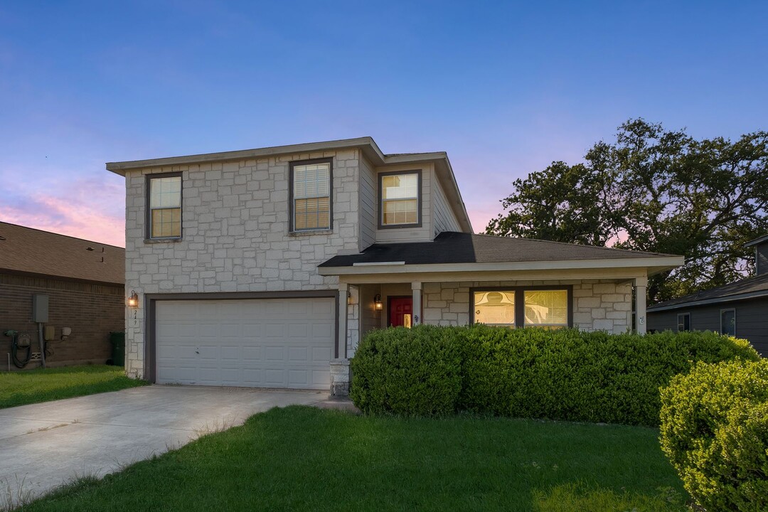 249 Michelle Ln in Boerne, TX - Building Photo