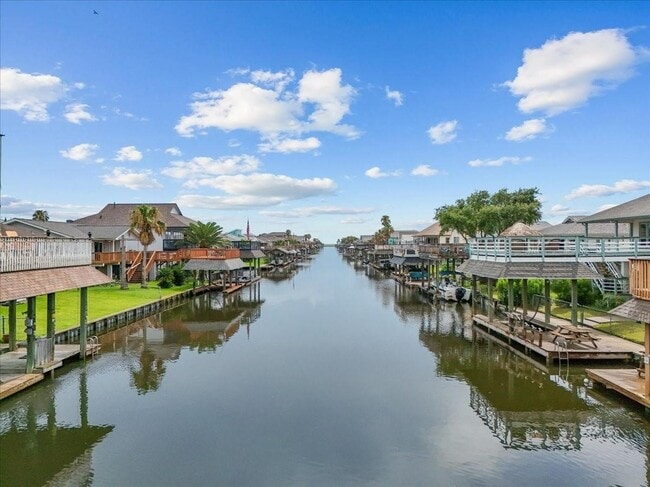 property at 933 Bonita Dr