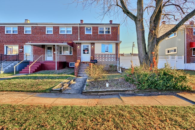 property at 1421 Hopewell Ave