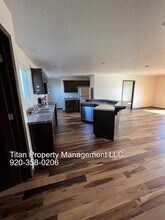 3425 Logan Dr in Oshkosh, WI - Building Photo - Building Photo