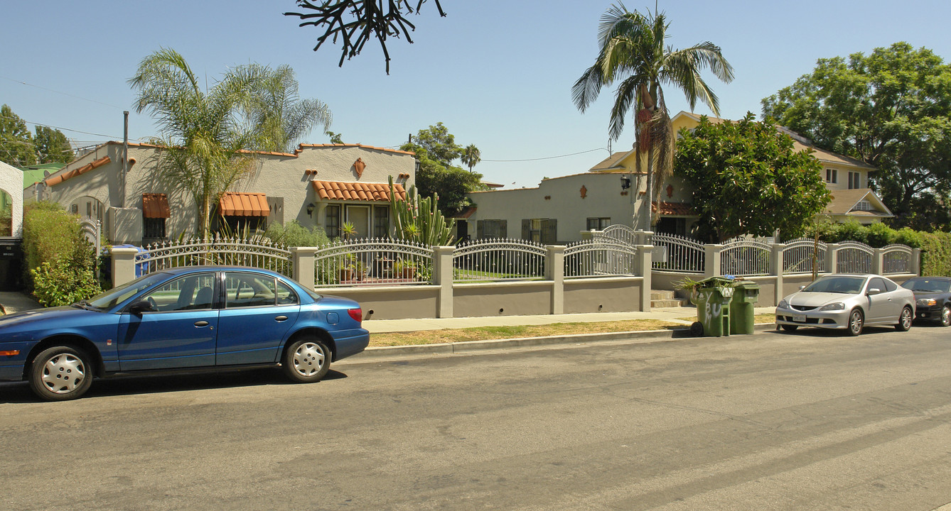 1306 N Formosa Ave in Los Angeles, CA - Building Photo