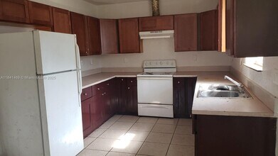 163 NW 59th St in Miami, FL - Building Photo - Building Photo