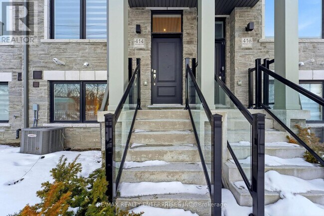 414 Okanagan Path in Oshawa, ON - Building Photo - Building Photo