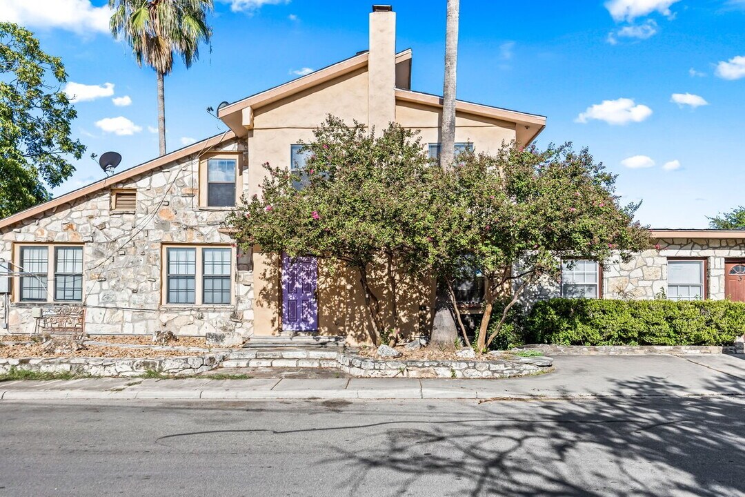 503 Verne St in San Antonio, TX - Building Photo