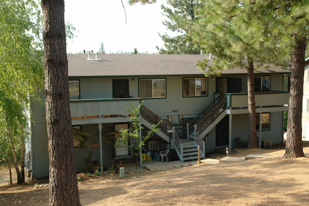 400 in Colfax, CA - Foto de edificio