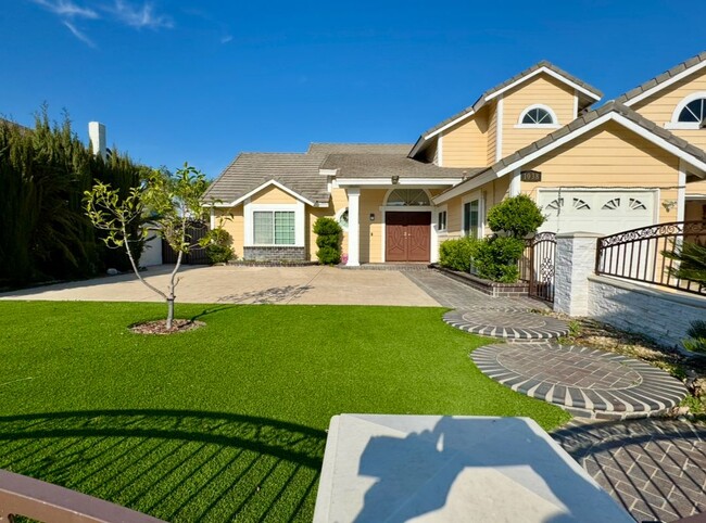 1038 Regal Canyon Dr in Walnut, CA - Building Photo - Building Photo