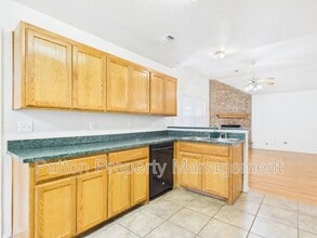 1111 Pikes Peak Dr in Amarillo, TX - Building Photo - Building Photo