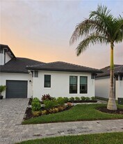 10933 Preachers Cv Ln in Ft. Myers, FL - Building Photo