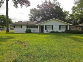1916 Spencer Ave in Monroe, LA - Building Photo